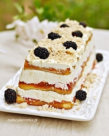 Tiramisu z rabarbarem i cha...