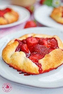 Galette z truskawkami - Wypieki Beaty