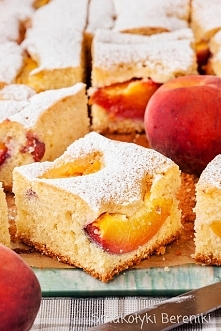 Ciasto z brzoskwiniami