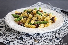 Przepis na makaron ze szparagami