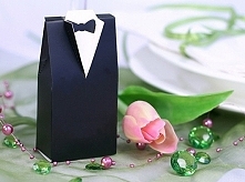 Podziękowania, garnitur