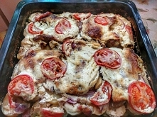 Cygan w rondlu 

- 1.5 kg karkówki 
- 60ml jasnego piwa 
- 100 ml oleju słonecznikowego 
- Przyprawy do gyrosa 
- 1 łyżki miodu 
- 2 kg ziemniaków pokrojonych w plasterki 
- Prz...