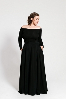 S105 spódnica maxi rozkloszowana. Czarna.