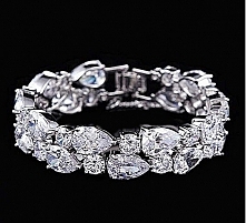 LUKSUSOWA BRANSOLETKA 4Tempora Original
Wysokiej jakości biżuteria ślubna i wieczorowa wykonana z trwale platerowanego 18 karatowym białym złotem oraz rodowanego stopu jubilersk...