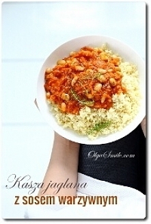 Kasza jaglana z sosem warzy...