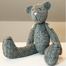 Milutki w dotyku pluszowy miś z ubrankami do samodzielnego uszycia