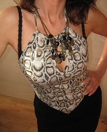 Fajny top West One 38
wyprzedaż, zapraszam:)
wzór krokodyla skóra, elastyczna