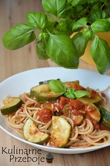 Expresowe spaghetti z cukin...