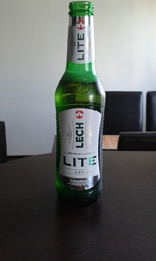 dobry. .. idealnie lajtowy ! :)