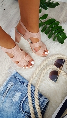 Botki Veneziano na słupku dostępne zapraszam teraz tylko 59,90zł proszę pisać :)