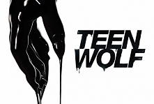 TEEN WOLF (2011-2017)

Scott McCall wyrusza z swoim najlepszym przyjacielem Stiles'em  na poszukiwanie ciała, które podobno gdzieś się kryje w lasach Beacon Hill. Jednak ni...