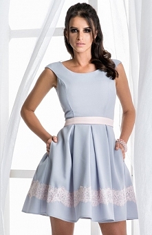 Bicotone 2083-33 sukienka szara Elegancka sukienka, wykonana z wysokogatunkowej dzianiny, sukienka na podszewce