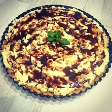 tarta budywniowa :) urozmaicona gruszką i czekoladą :)