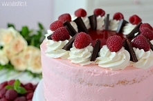 Letni tort z delikatnym kremem śmietankowym i malinami <3 przepis ze zdjęciami krok po kroku po kliknięciu na zdjęcie