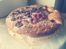 Niedzielny lekki Sernik z wiśniami.Skladniki dla calej rodzinki Ser twarogowy poltlusty mielony 2 razy 1kg jajek 8szt z wolnego chowu, syrop klonowy lub z agawy 4 łyżki, mąka ży...