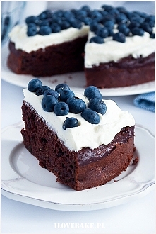 Ciasto czekoladowe z cukinią i kremem