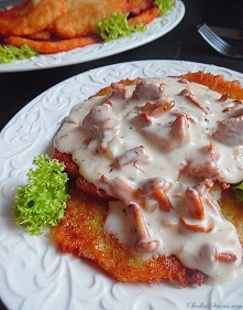 Placki Ziemniaczane z Sosem Kurkowo- Śmietanowym