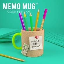 Organizer na biurko
Kubek wykonany z korka.