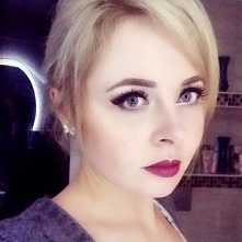 Jak ja kocham bordowe szminki ♡♡♡