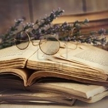 Czytać książki w jesienny wieczór jest dobrze, zajmują czas, który jest dobrze wykorzystany i rozwijają nasz umysł ♥