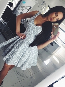 sukienkowo.com CHARLOTTE - rozkloszowana sukienka szaro biała Kliknij w zdjęcie by przejść do przedmiotu!