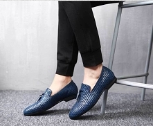 Eleganckie, stylowe mokasyny męskie w typie slip-on. Kliknij w zdjęcie i zobacz gdzie kupić ;)