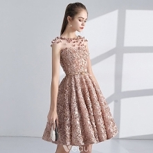 Piękne Szampan Homecoming Sukienki Na Studniówke 2017 Princessa Wycięciem Bez Rękawów Aplikacje Kwiat Metal Szarfa Krótkie Przebili Sukienki Wizytowe