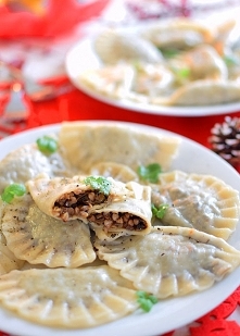 Pierogi z grzybami i kaszą ...