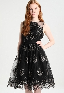 Czarno złota sukienka balowa na wesele lub studniówkę