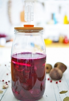 Zakwas z buraków na barszcz...