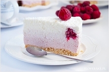 SERNIK KOKOSOWY Z MALINAMI