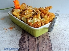 Pieczony kalafior po indyjsku z migdałami