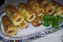 Parówki w cieście francuskim