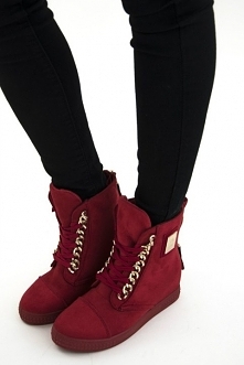 Hitowe sneakersy <3
Dost...