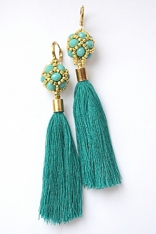 Królowa Bollywood...

Kolczyki w całości wykonane ręcznie z kryształków oraz koralików TOHO. Zapraszam na fanpage FB/BAIMI