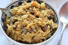 Wegetariański bigos z czerwoną soczewicą