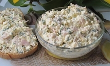 Pasta jajeczna z szynką