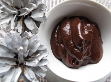 Krem czekoladowy z awokado.

Składniki:
1 dojrzałe awokado
3 łyżki prawdziwego kakao odtłuszczonego lub zwykłego (mniej lub więcej wg uznania)
6 łyżek erytrytolu (lub cukru pudr...