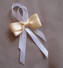 Wykonuję takie kotyliony weselne na zamówienie. Więcej informacji w wiadomości prywatnej na moim fanpage' u (link w opisie) bądź na maila: ulcia1710@poczta.onet.pl
Zaprasza...