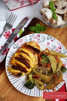 Zapiekany kurczak faszerowany suszonymi pomidorami