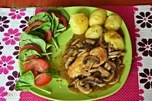 Kurczak w sosie cytrynowo-pieczarkowym