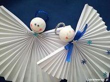 Filmik prezentujący sposób tworzenia ślicznego, papierowego aniołka ;)