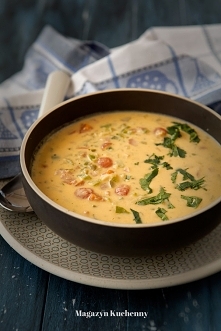 Prosta, sycąca idealna na zimniejsze dni. Meksykańska zupa serowa, przepis po kliknięciu w zdjęcie.