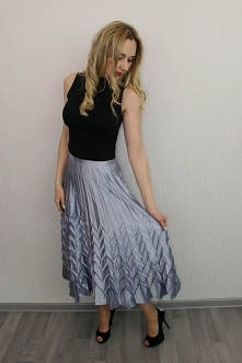 Plisowana metaliczna spódnica 119,-
Idealna na święta, Sylwestra czy inne okazje:)