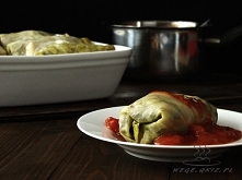 Gołąbki z kaszą gryczaną i pieczarkami