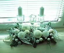 Mój duży biało-srebrny stroik Bożonarodzeniowy ze świecącą wstążką. Więcej szczegółów po kliknięciu w zdjęcie :)