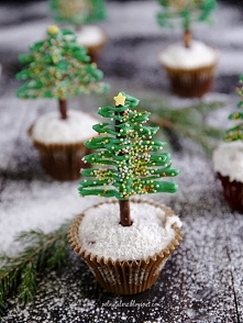 Babeczki z czekoladową choi...