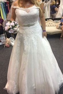 Plus size wedding dress