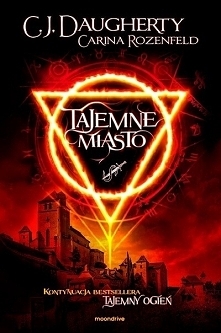 12/52 Kontynuacja powieści "Tajemny ogień".

Taylor i Sacha ukrywają się w oksfordzkim Kolegium Świętego Wilfreda. Tu, pod opieką alchemików, są bezpieczni – przynajmn...