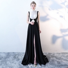 Eleganckie Czarne Białe Sukienki Wieczorowe 2018 Imperium Wysokiej Szyi Bez Rękawów Cekiny Trenem Sąd Bez Pleców Sukienki Wizytowe